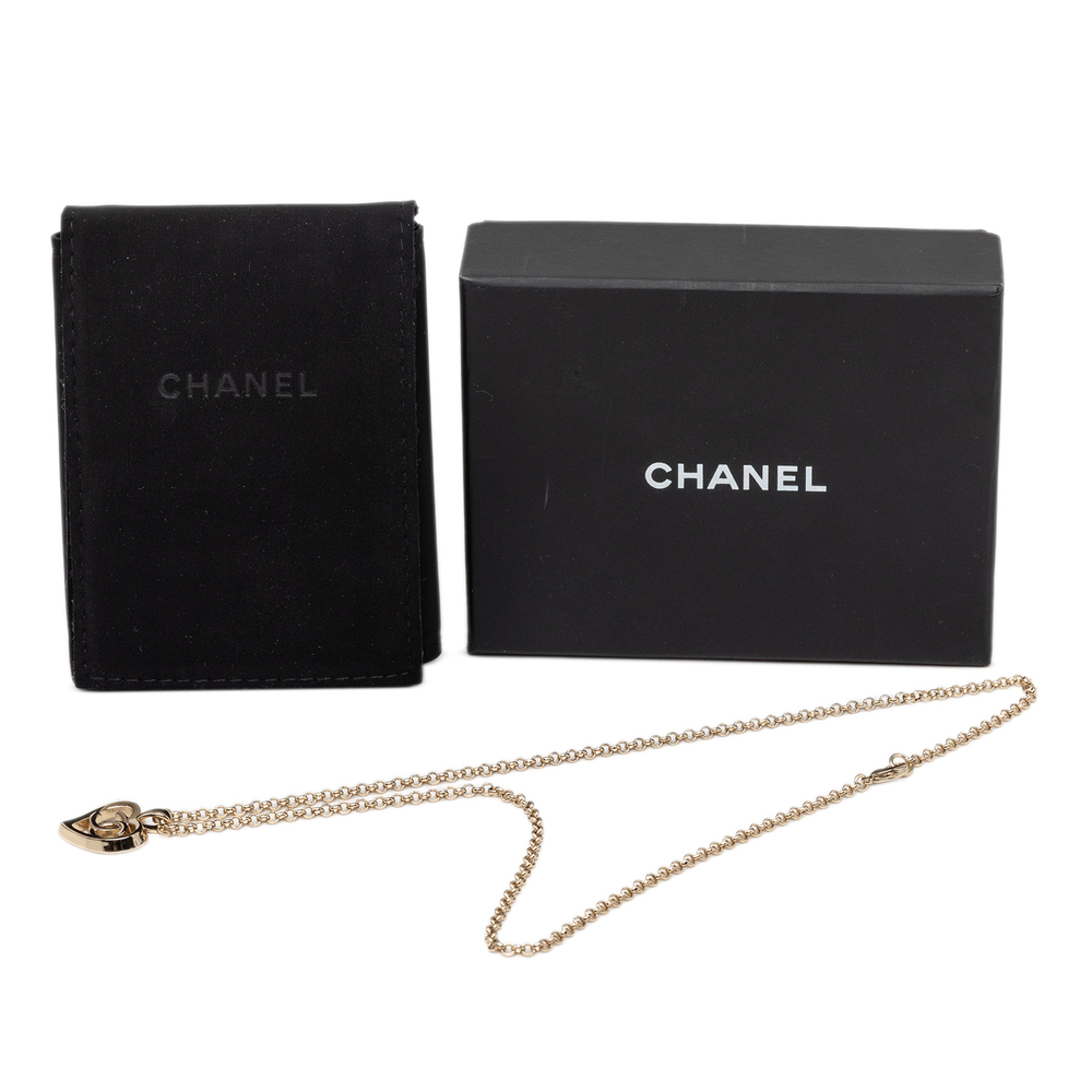 Pre-Loved Chanel CC Gold Plated Heart Pendant Necklace - Picture 5 of 5